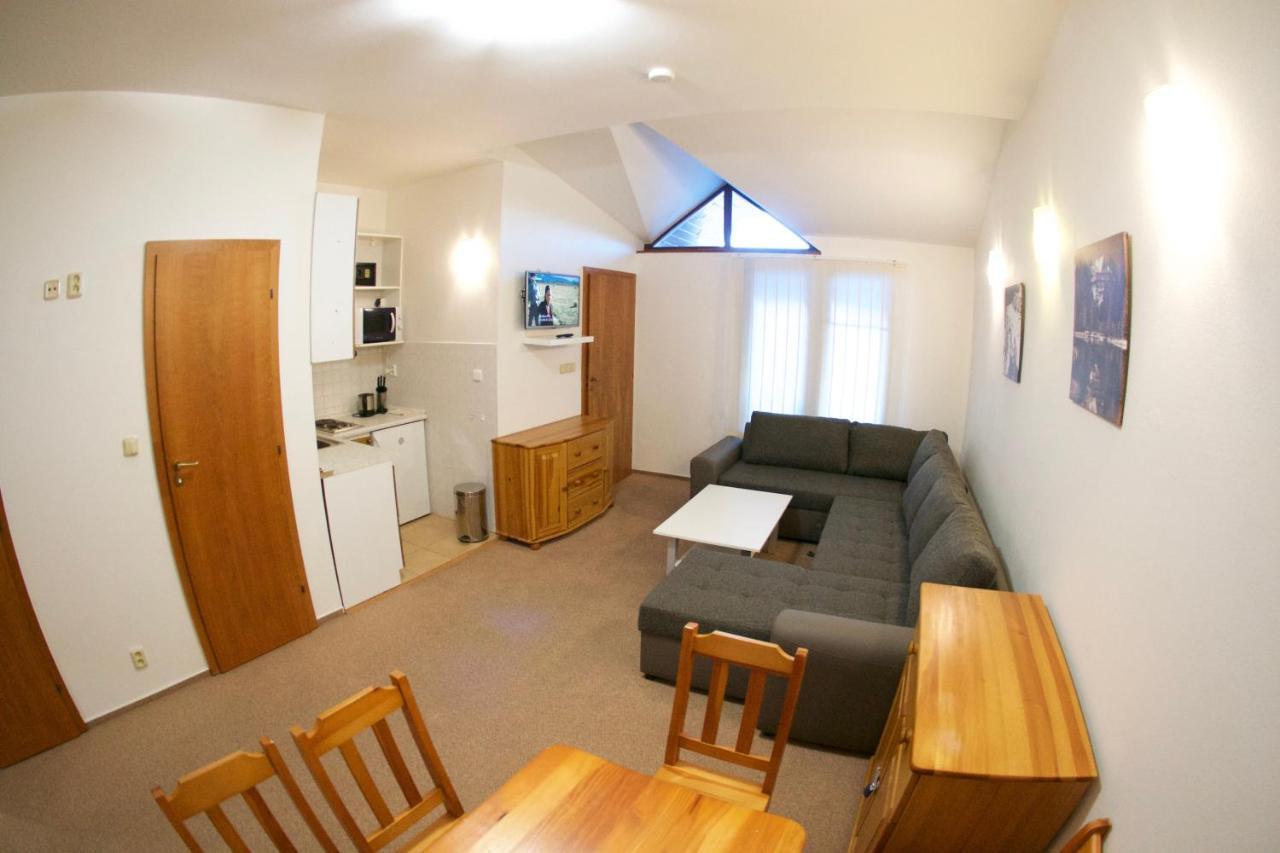 Apartmany Biela Put 17 - 18 데마노브스카돌리나 외부 사진